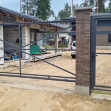 Фото Откатные ворота Калитка Кирпичные столбы. Рощино, ул. Весенняя 2023г. ЕвроСистемы