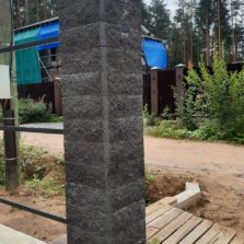 Фото Фундамент откатных ворот. Рощино, ул. Весенняя, д.20. 2024г. ЕвроСистемы
