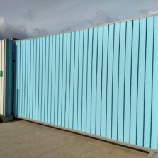 Фото Откатные ворота с деревом, голубые. Невская Дубровка 2019г. ЕвроСистемы