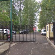Фото Откатные ворота решетчатые, с ковкой и пиками. ЗАО Сортсемовощ 2018г. ЕвроСистемы